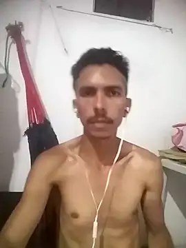 MagrinhoSaradoo online show from 15, 2, 2025