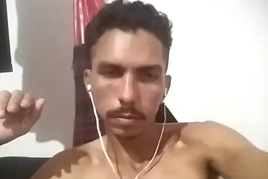 MagrinhoSaradoo online show from 22, 2, 2025