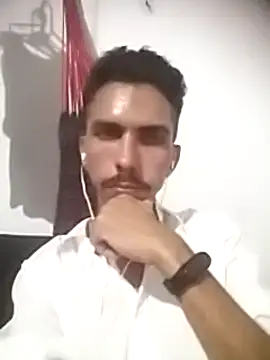 MagrinhoSaradoo online show from 23, 2, 2025