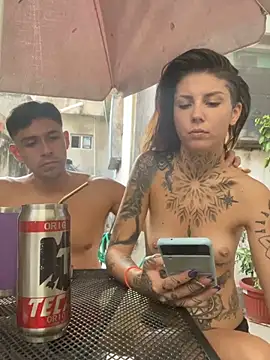 Izy cute  online show from 2, 2, 2025