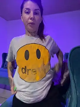 Izy cute  online show from 18, 1, 2026