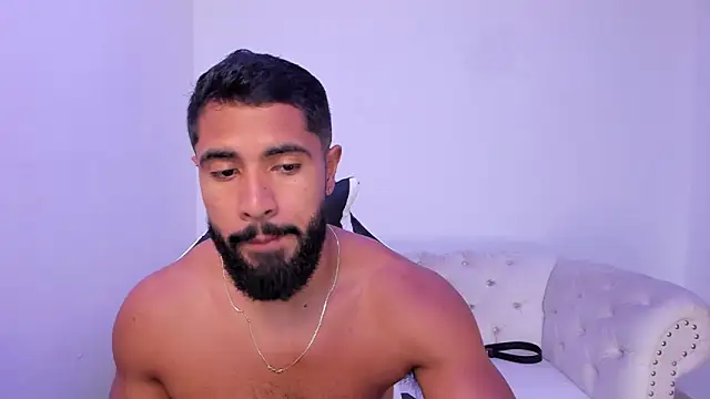 Santiago huntt online show from 3, 12, 2025