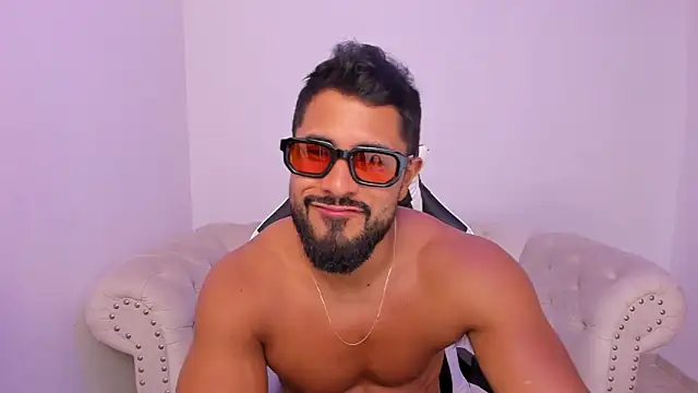 Santiago huntt online show from 13, 3, 2026