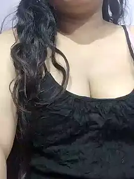 Snapshot of BigAssSarah chatting on 7, 1, 2025 BigAssSarah online show from 7, 1, 2025