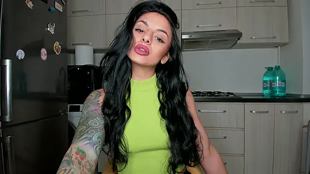 NNNoire online show from 7, 2, 2025