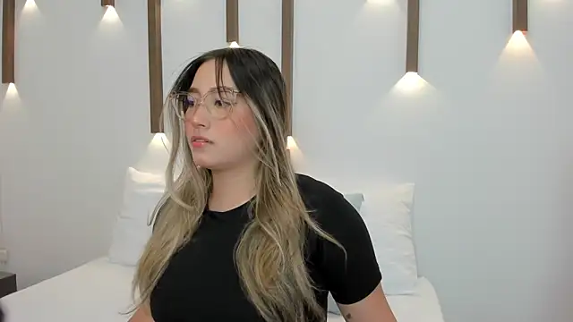 Snapshot of antonella_cutie_ chatting on 24, 1, 2025 antonella cutie online show from 24, 1, 2025