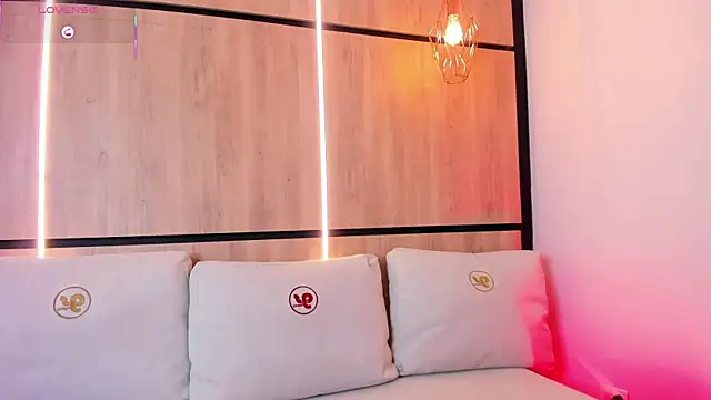 ashlyn parker online show from 22, 9, 2025