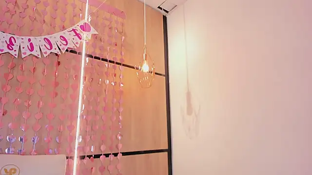 ashlyn parker online show from 14, 2, 2026