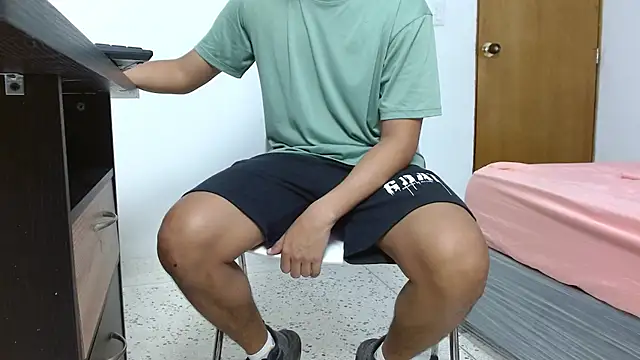 zeus 2025  online show from 16, 1, 2025