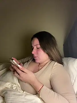 Snapshot of mewKate chatting on 22, 3, 2026 mewKate online show from 22, 3, 2026