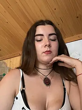 Snapshot of mewKate chatting on 14, 6, 2026 mewKate online show from 14, 6, 2026