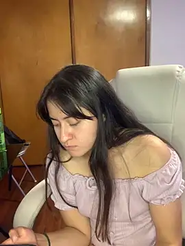 Snapshot of Camila_pinkk chatting on 13, 2, 2025 Camila pinkk online show from 13, 2, 2025