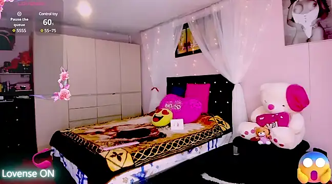 Aliana Ross online show from 8, 3, 2025