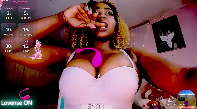 Aliana Ross online show from 8, 3, 2025