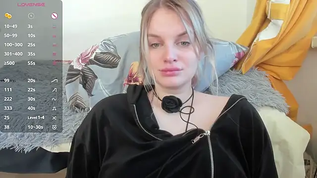 shiny bunnyyy online show from 19, 1, 2025