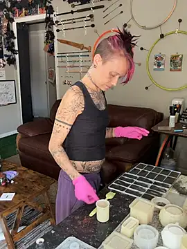 Snapshot of trashbrat chatting on 21, 7, 2026 trashbrat online show from 21, 7, 2026