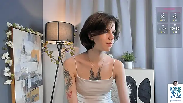 OdiliaHartnell online show from 2, 2, 2025