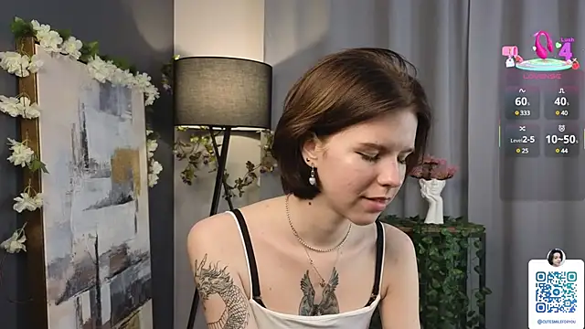 OdiliaHartnell online show from 17, 2, 2025