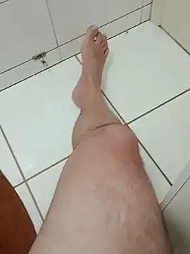 curtindo-muito82 online show from 7, 3, 2025