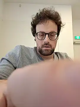 littlehairyman online show from 3, 3, 2025