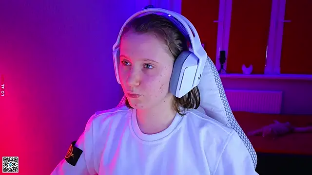 mon lola online show from 10, 11, 2025