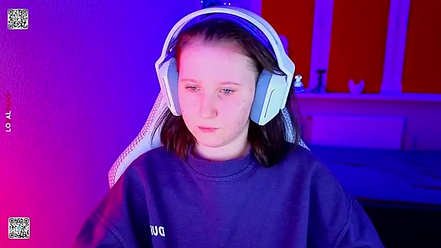 Snapshot of mon_lola chatting on 15, 1, 2026 mon lola online show from 15, 1, 2026