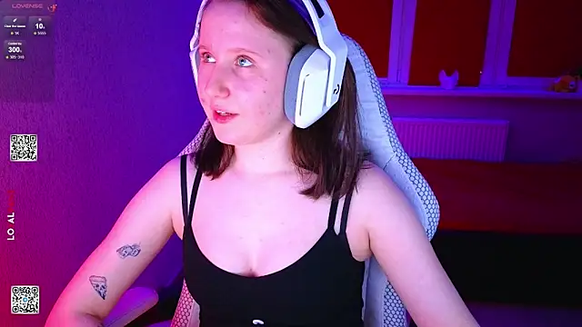 Snapshot of mon_lola chatting on 25, 2, 2026 mon lola online show from 25, 2, 2026