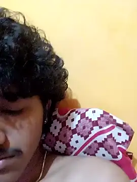 Snapshot of CosmicEmuu chatting on 14, 1, 2025 CosmicEmuu online show from 14, 1, 2025