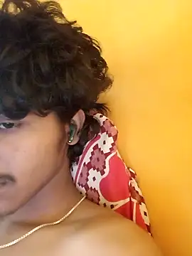 Snapshot of CosmicEmuu chatting on 23, 1, 2025 CosmicEmuu online show from 23, 1, 2025