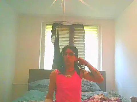 Snapshot of TamaraHardy chatting on 16, 12, 2025 TamaraHardy online show from 16, 12, 2025