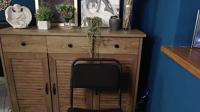 Snapshot of mini_girly chatting on 11, 9, 2025 mini girly online show from 11, 9, 2025