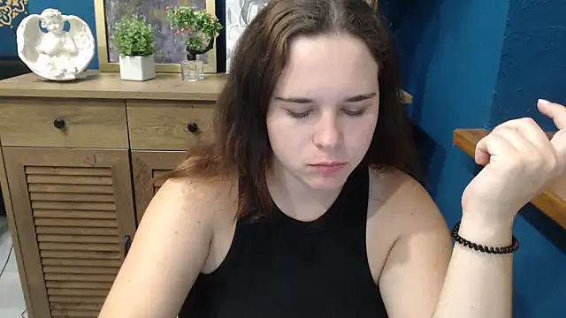 Snapshot of mini_girly chatting on 19, 9, 2025 mini girly online show from 19, 9, 2025