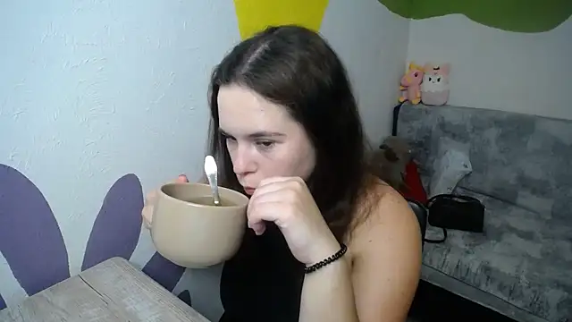 Snapshot of mini_girly chatting on 22, 9, 2025 mini girly online show from 22, 9, 2025