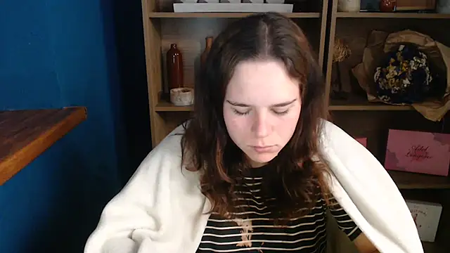 Snapshot of mini_girly chatting on 2, 10, 2025 mini girly online show from 2, 10, 2025