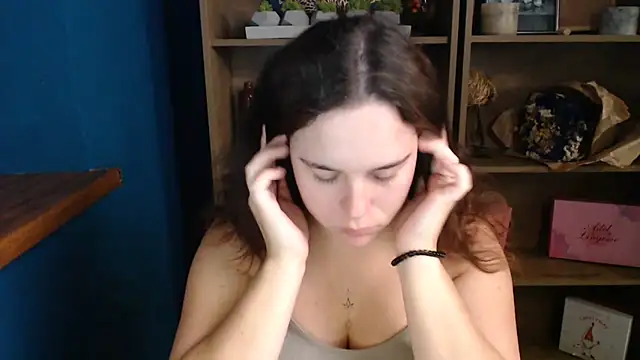 Snapshot of mini_girly chatting on 7, 10, 2025 mini girly online show from 7, 10, 2025