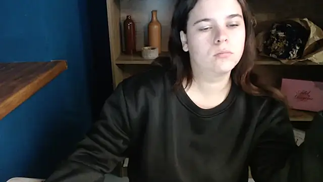 Snapshot of mini_girly chatting on 9, 10, 2025 mini girly online show from 9, 10, 2025