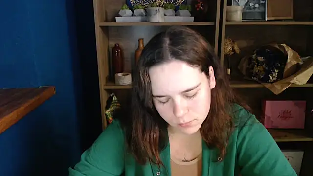 Snapshot of mini_girly chatting on 23, 10, 2025 mini girly online show from 23, 10, 2025