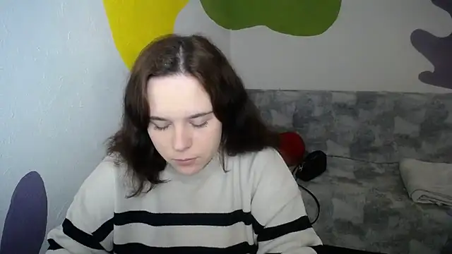 Snapshot of mini_girly chatting on 3, 12, 2025 mini girly online show from 3, 12, 2025