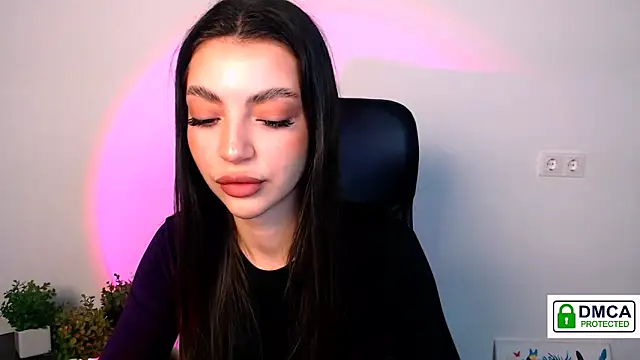 Lexi Jous online show from 11, 11, 2025