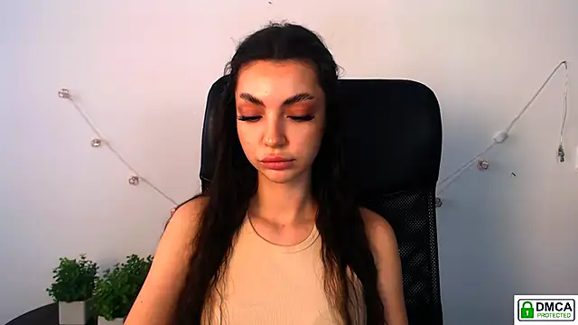 Lexi Jous online show from 8, 4, 2026