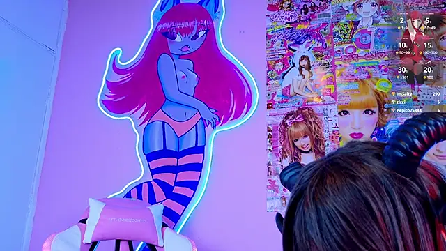 Snapshot of LaytonBox chatting on 10, 2, 2025 LaytonBox online show from 10, 2, 2025