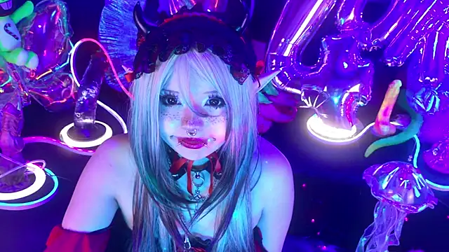 LaytonBox online show from 23, 3, 2026