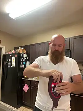 Snapshot of 32XRedBeard chatting on 7, 6, 2026 32XRedBeard online show from 7, 6, 2026