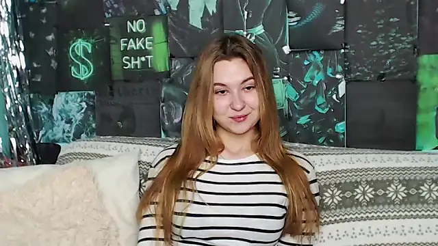 Snapshot of MaryKler chatting on 16, 1, 2025 MaryKler online show from 16, 1, 2025