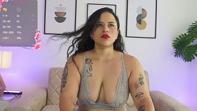 Snapshot of Emma_Walkerr_ chatting on 18, 1, 2025 Emma Walkerr online show from 18, 1, 2025