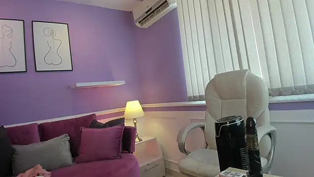 Snapshot of Emma_Walkerr_ chatting on 8, 2, 2025 Emma Walkerr online show from 8, 2, 2025