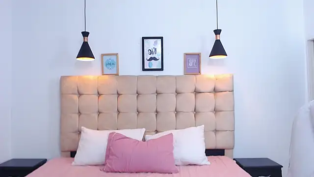 Tommy18   online show from 31, 1, 2025