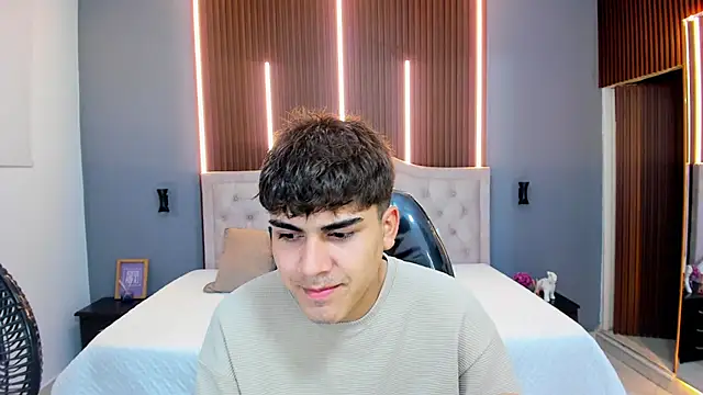 Tommy18   online show from 31, 10, 2025