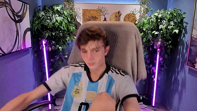 John Weasley online show from 27, 9, 2025