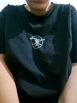 Snapshot of nonalona199999 chatting on 28, 11, 2025 nonalona199999 online show from 28, 11, 2025